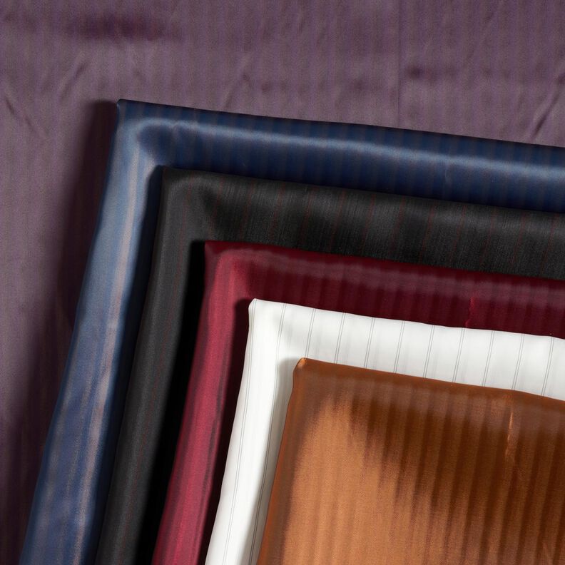 Mouwvoering met krijtstrepen – zwart/rood,  image number 5