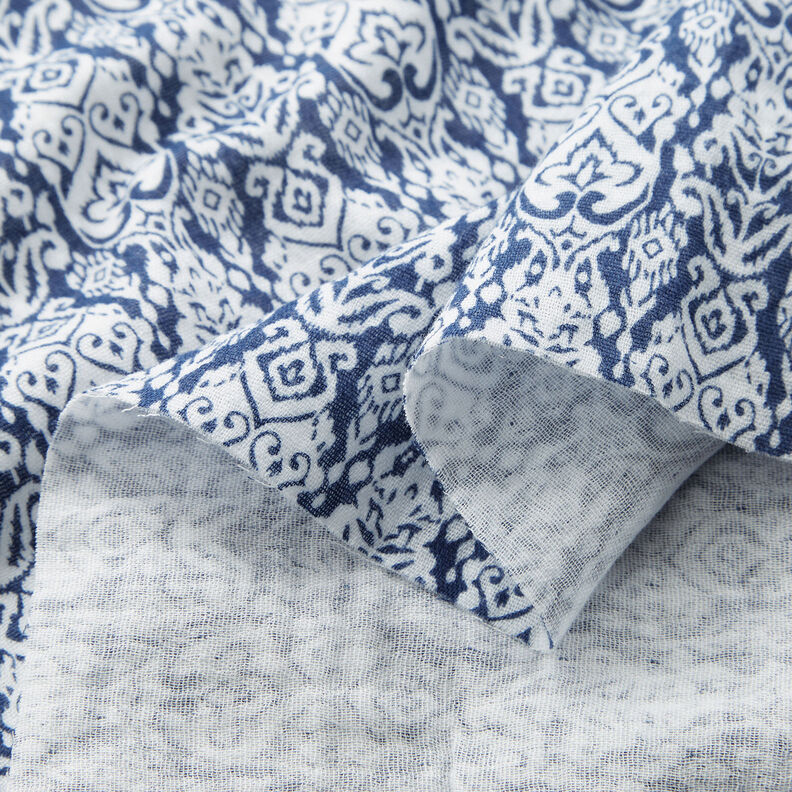 Mousseline/dubbel gehaakte stoffen traditioneel patroon – wit/indigo, image number 3