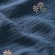Mousseline/dubbel gehaakte stoffen opgestikte bloemen – jeansblauw,  thumbnail number 2