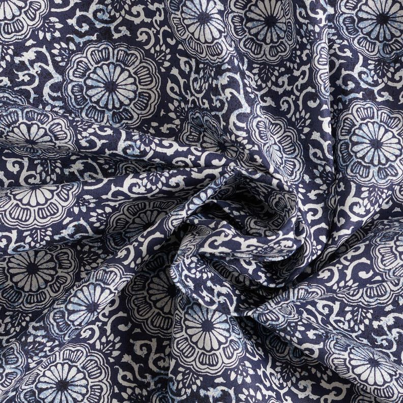 Katoenen stof Cretonne bloemige mandala – wit/nachtblauw,  image number 3