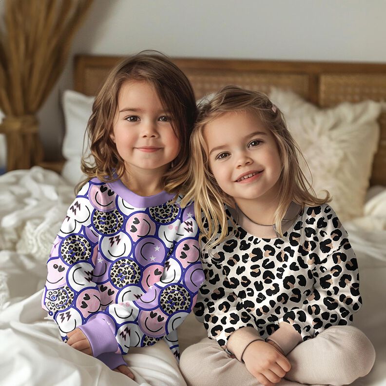 French Terry sommersweat kleine luipaardprint Digitaal printen | Poppy Fabrics –,  image number 5